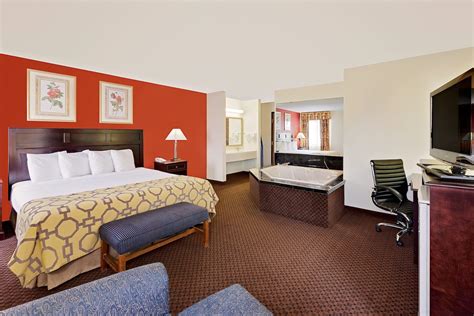 baymont hotel rooms|baymont hotel battle creek michigan.